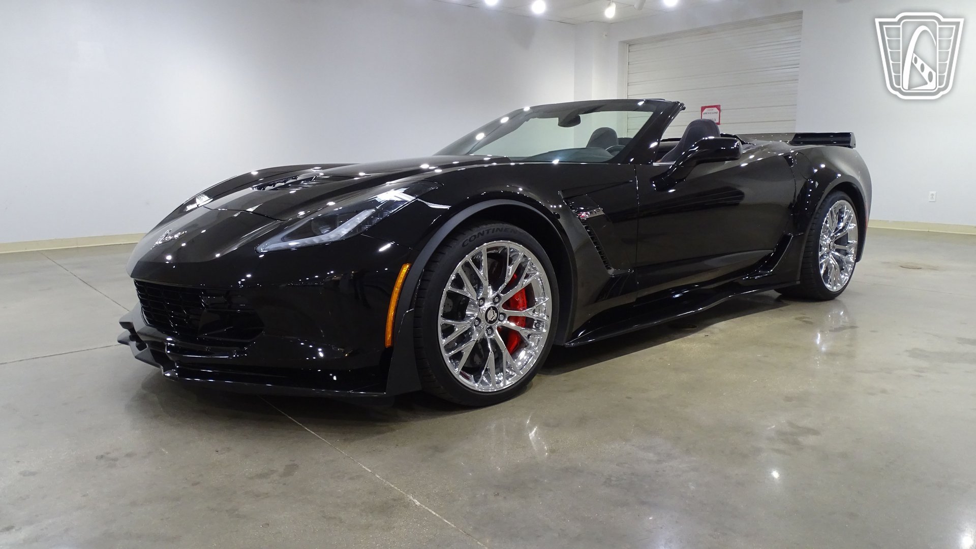 Used 2016 Chevrolet Corvette Z06 w/ 3LZ Preferred Equipment Group RWD image 3