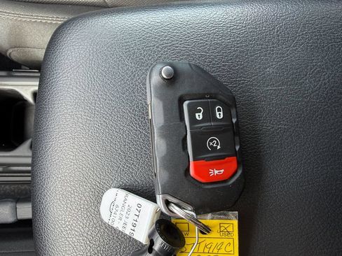 Used 2023 Jeep Wrangler Unlimited Sport AWD/4WD image 44