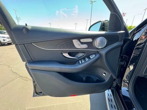 Used 2018 Mercedes-Benz GLC 300 4MATIC Coupe image 15