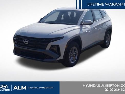 New 2026 Hyundai Tucson SE image 1