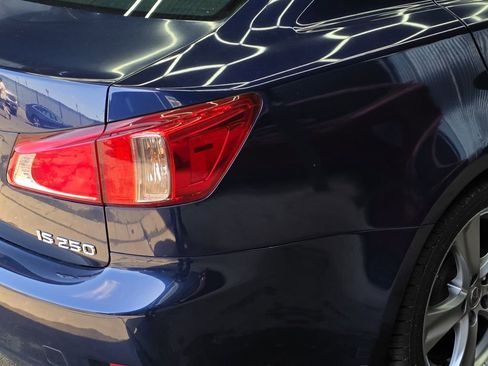 Used 2011 Lexus IS 250 w/ Premium Pkg Value Edition RWD image 27