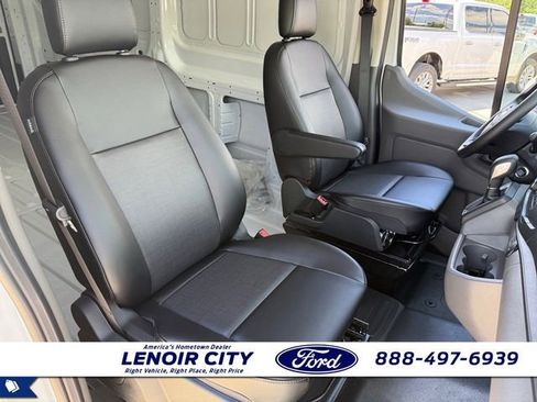 New 2026 Ford Transit 250 148 Medium Roof RWD image 13