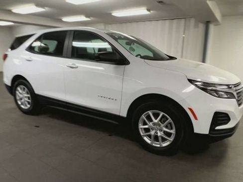 Certified 2023 Chevrolet Equinox LS image 2