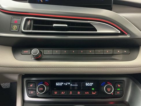 Used 2015 BMW i8 image 13