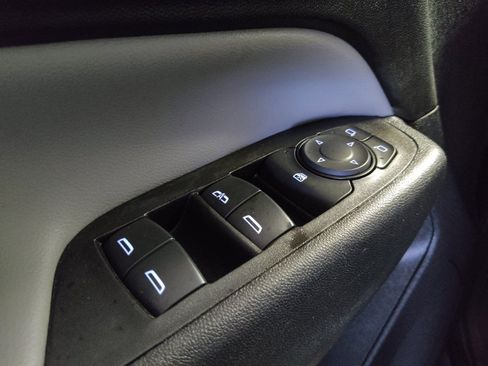 Used 2022 Chevrolet Equinox LS image 27