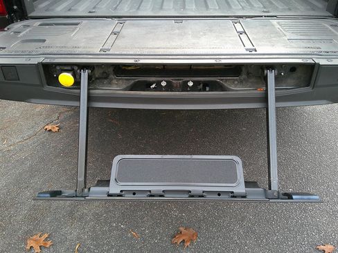 Used 2022 Ford F150 Raptor w/ Equipment Group 801A High image 37