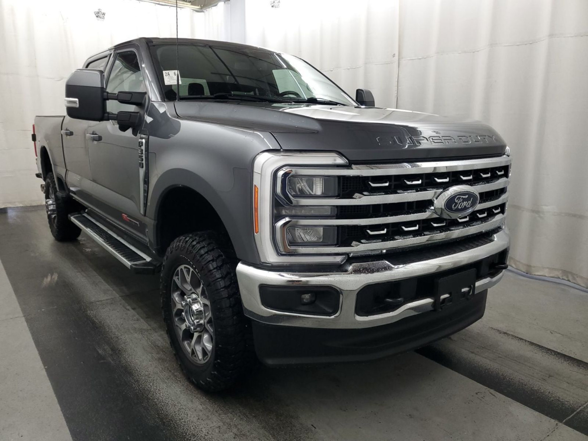 Used 2023 Ford F350 Lariat w/ Tow Technology Package AWD/4WD image 3