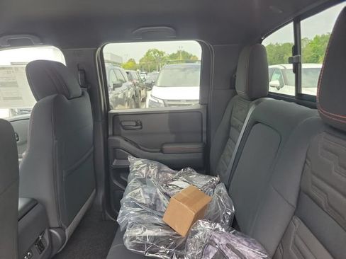 New 2026 Nissan Frontier PRO-4X w/ Pro-4x Convenience Package AWD/4WD image 9