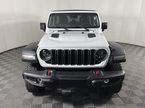 Used 2025 Jeep Wrangler Unlimited Rubicon w/ Safety Group image 13