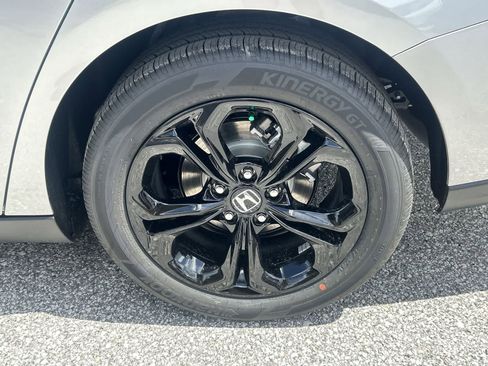 Used 2025 Honda Accord SE image 12