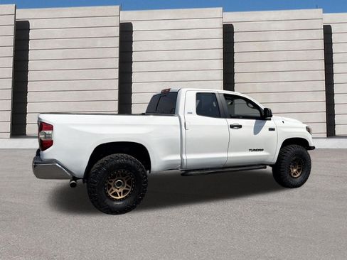 Used 2015 Toyota Tundra SR5 w/ SR5 Upgrade Package AWD/4WD image 5