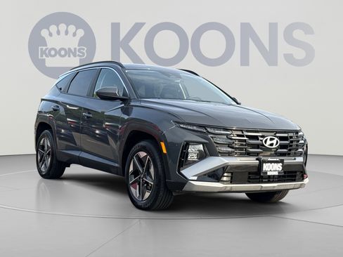 Certified 2025 Hyundai Tucson SEL AWD/4WD image 10