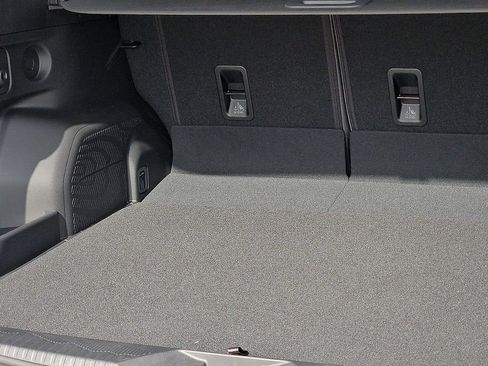 New 2025 Subaru Forester Limited image 9