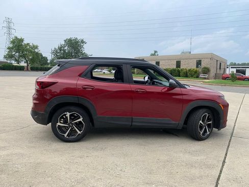 Used 2021 Chevrolet TrailBlazer RS w/ Sun and Liftgate Package FWD image 13