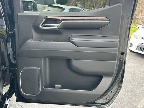 Used 2023 GMC Sierra 1500 Elevation image 17