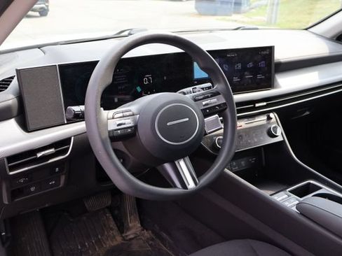 Used 2025 Hyundai Sonata SEL AWD/4WD image 7