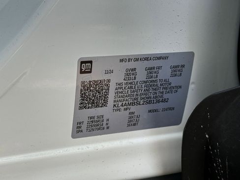 Used 2025 Buick Encore GX Preferred FWD image 25
