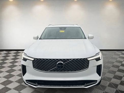 New 2026 Volvo XC90 B6 Ultra w/ Protection Package image 8