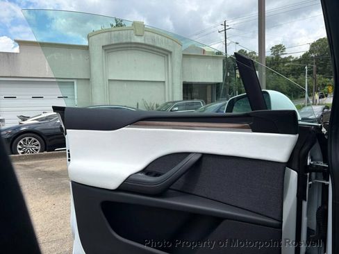 Used 2023 Tesla Model X AWD/4WD image 17