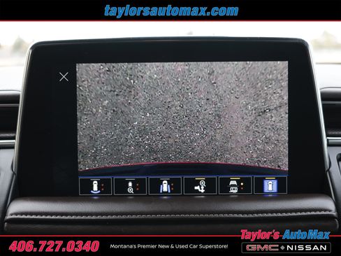 Used 2024 GMC Yukon XL SLT w/ SLT Luxury Package image 23