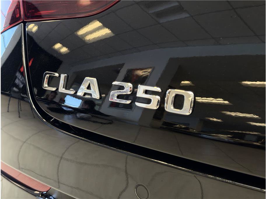 Used 2025 Mercedes-Benz CLA 250 4MATIC image 35
