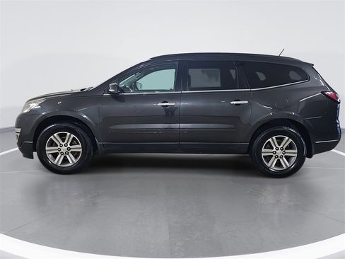 Used 2017 Chevrolet Traverse LT image 7