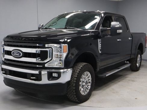 Used 2020 Ford F350 XLT w/ XLT Premium Package image 7