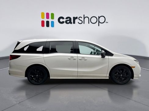Used 2023 Honda Odyssey Sport image 6