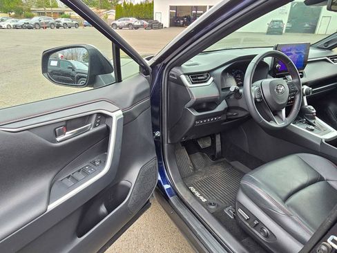 Used 2024 Toyota RAV4 XSE w/ Premium Package image 19