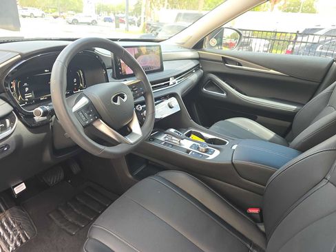 Certified 2026 INFINITI QX60 Luxe w/ Cargo Package FWD image 16