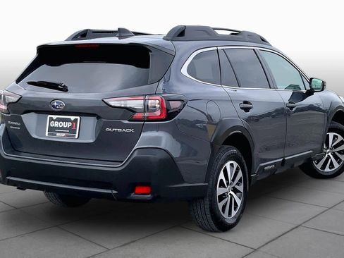 Used 2023 Subaru Outback Premium AWD/4WD image 13