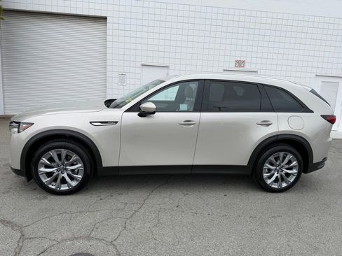 New 2026 MAZDA CX-90 Plug-In Hybrid w/ Preferred AWD/4WD image 2