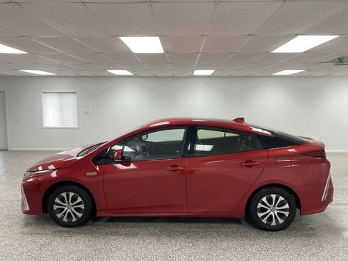 Used 2020 Toyota Prius Prime XLE image 56