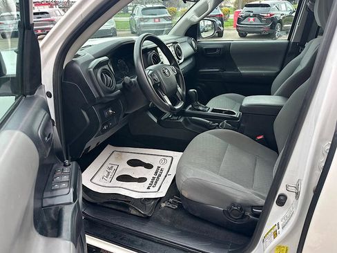 Certified 2021 Toyota Tacoma SR image 10