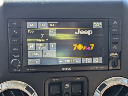 Used 2015 Jeep Wrangler Unlimited Sahara w/ Connectivity Group image 13