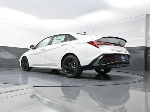 New 2026 Hyundai Elantra SEL Sport Premium FWD image 34