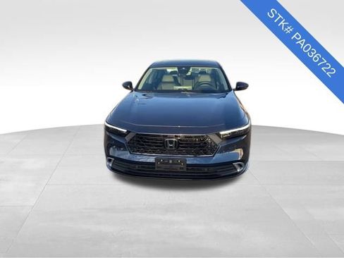 Used 2023 Honda Accord Touring image 2