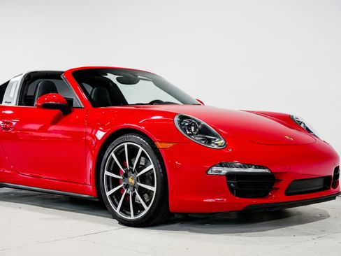 Used 2015 Porsche 911 Targa 4S image 40