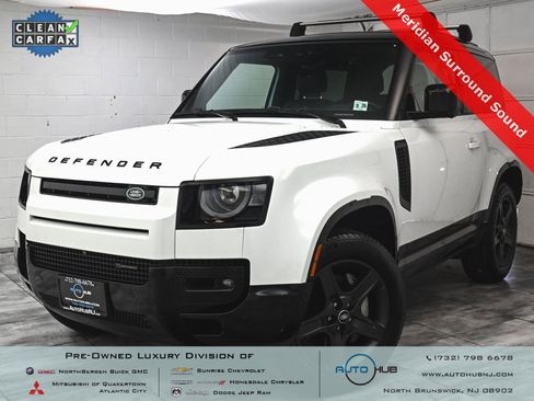 Used 2023 Land Rover Defender 90 X-Dynamic SE image 1