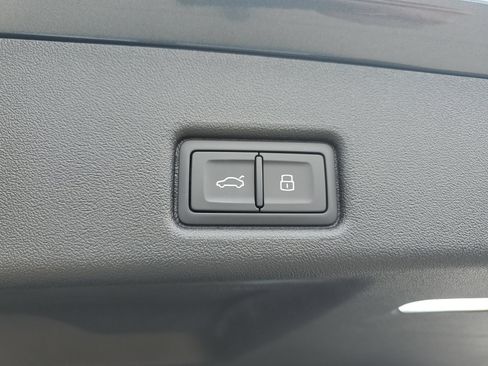 New 2026 Audi Q5 Prestige AWD/4WD image 9