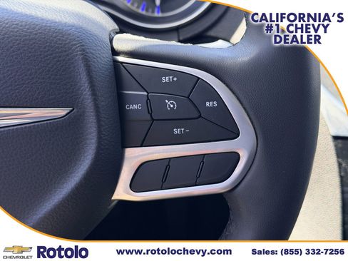 Used 2023 Chrysler 300 Touring w/ Sport Appearance Package RWD image 23