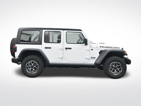 Used 2024 Jeep Wrangler Unlimited Rubicon AWD/4WD image 10