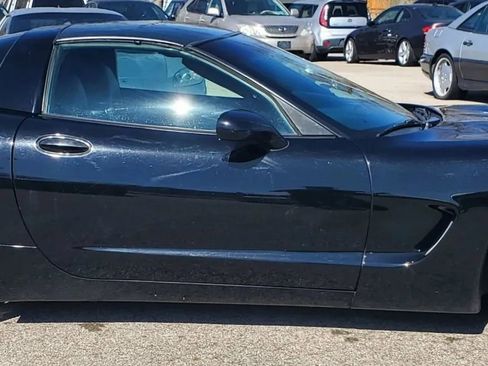 Used 2004 Chevrolet Corvette Coupe w/ Preferred Equipment Group image 4