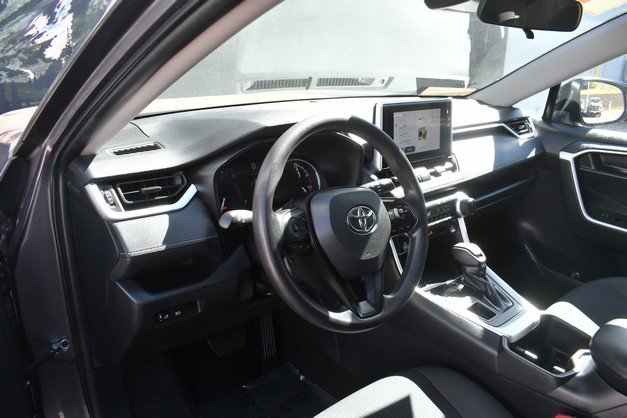 Used 2025 Toyota RAV4 LE AWD/4WD image 14