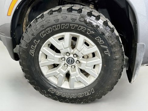 Used 2022 Nissan Frontier SV AWD/4WD image 28