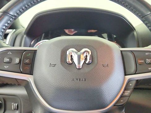 Used 2022 RAM 1500 Big Horn AWD/4WD image 18