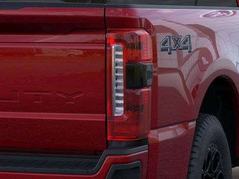 New 2026 Ford F250 XLT w/ XLT Premium Package AWD/4WD image 43