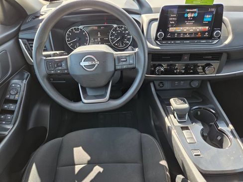 Used 2026 Nissan Rogue S FWD image 22