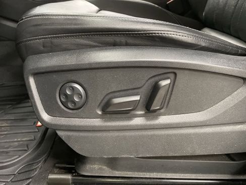 Used 2021 Audi Q5 Premium Plus image 14