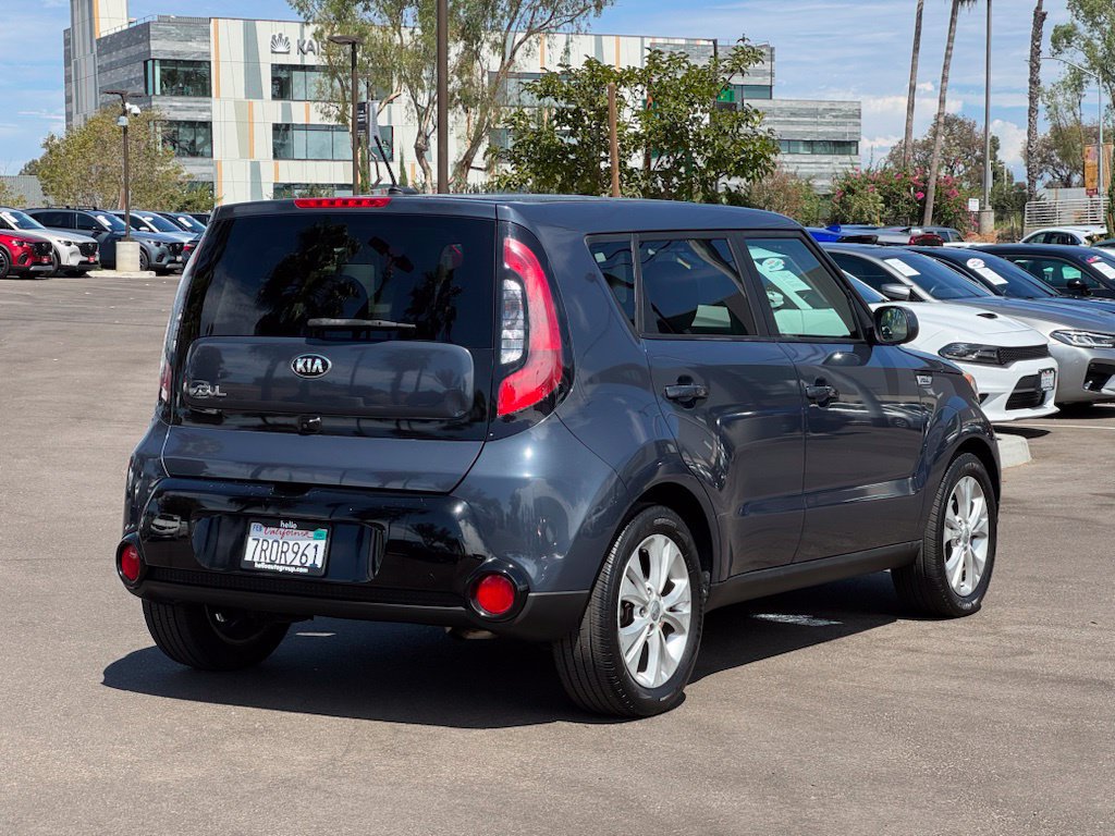 Used 2016 Kia Soul + FWD image 33